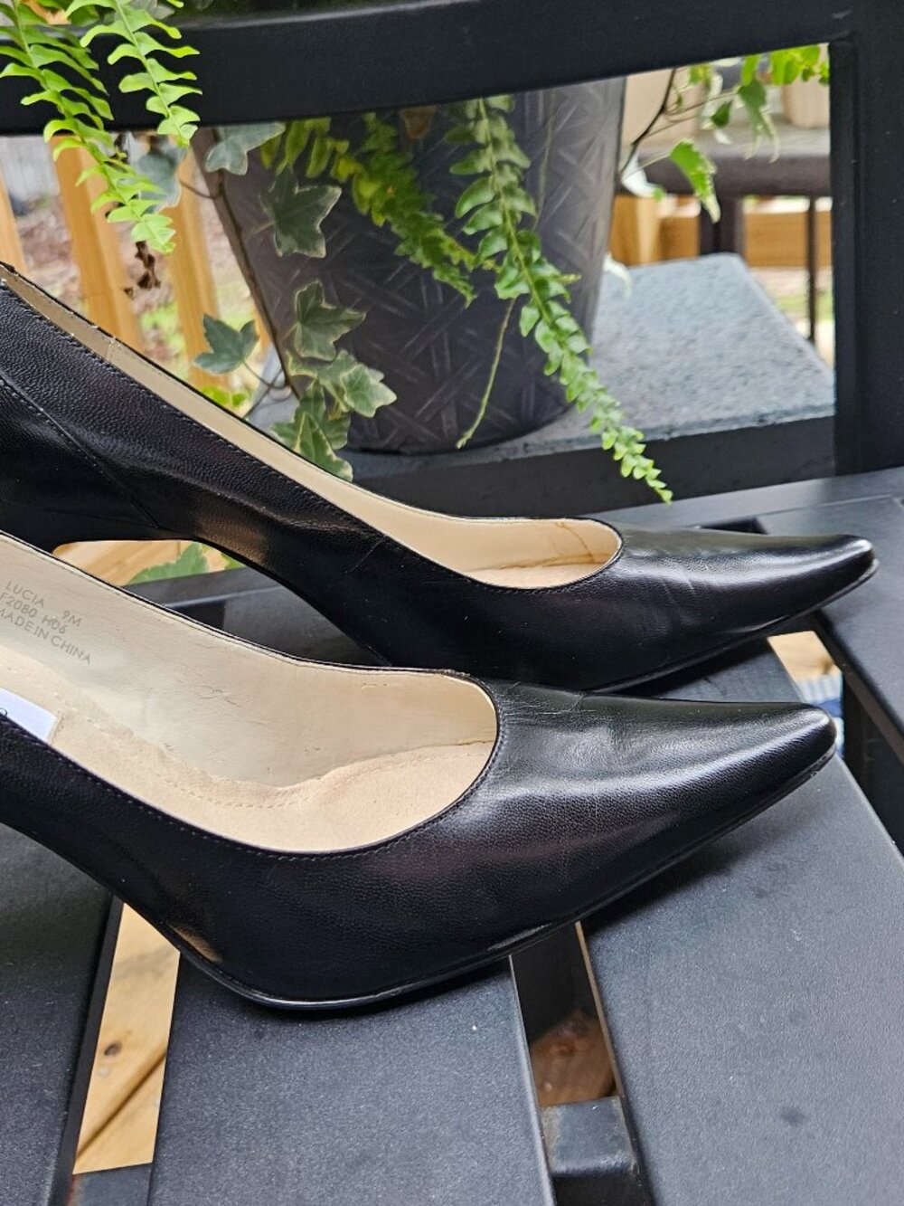 CALVIN KLEIN Lucia Black Pumps Sz 9M